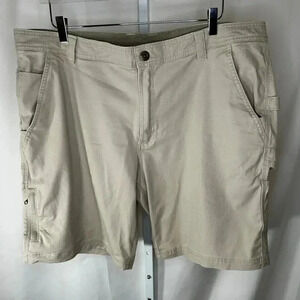 Columbia Size 38 Men’s Shorts Flat Front Cargo Chino Hiking Outdoors Fishing